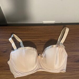Chic Cream Women's Bra